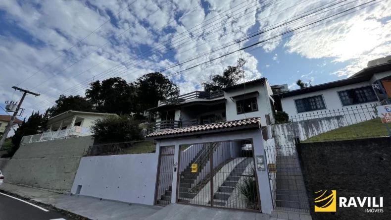 Linda Casa no Cruzeiro do Sul