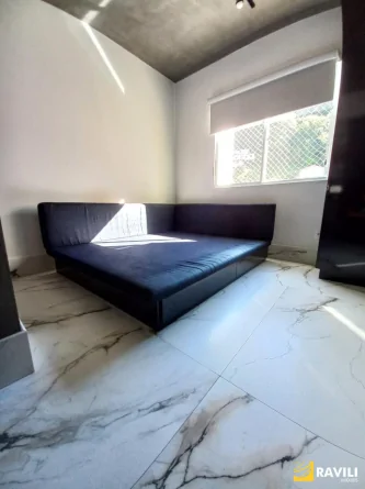 Ótimo Apartamento Semi Mobiliado Para Locação