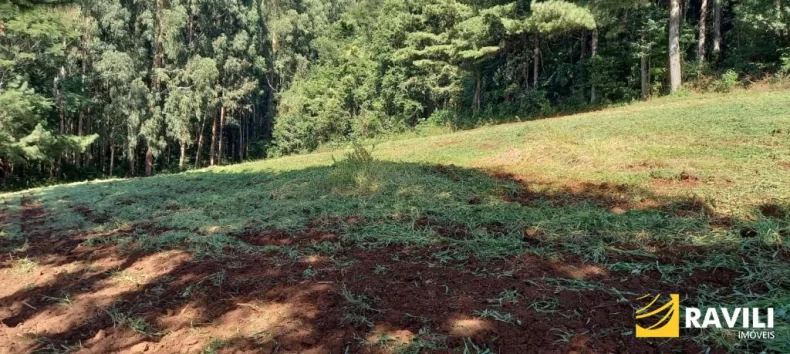 Área Próximo ao Centro de Água Doce!
