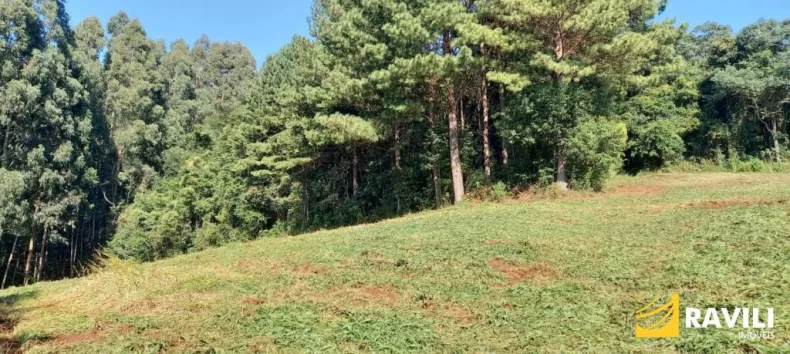 Área Próximo ao Centro de Água Doce!