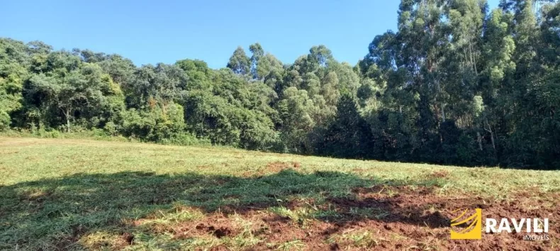 Área Próximo ao Centro de Água Doce!