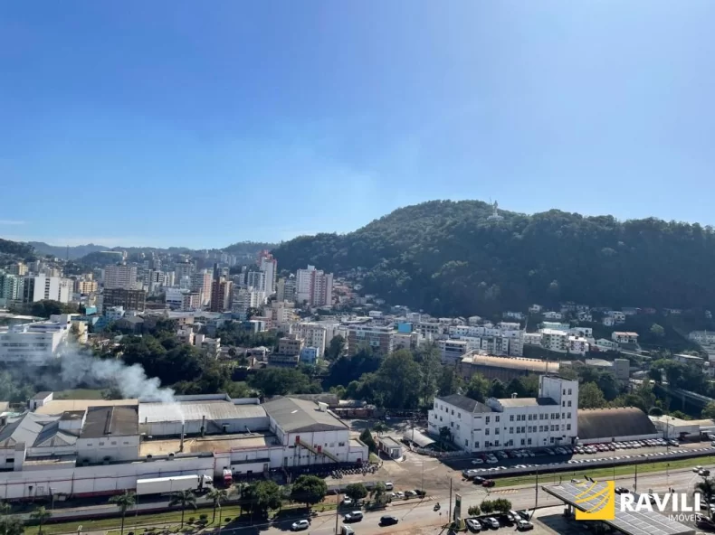 Apartamento na Planta no Ed. Malasia Towers!