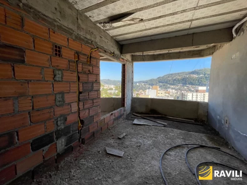 Apartamento na Planta no Ed. Malasia Towers!