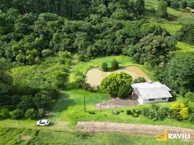 Sitio Encantador à Venda!