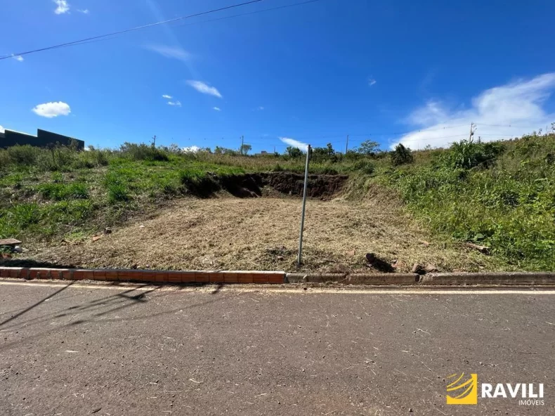 Terreno no Loteamento Trevisan Pronto para Construir!