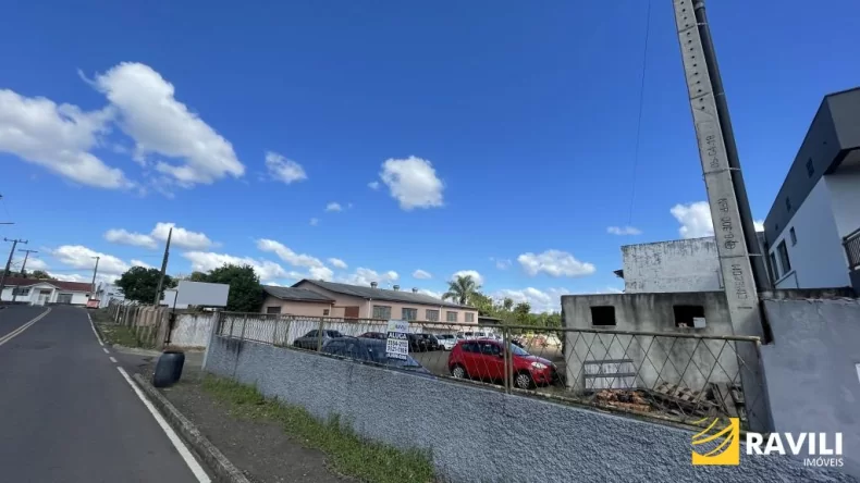 Barração com 500m² e Escritório/Estacionamento 300m² para Locação no Bairro Rupp!