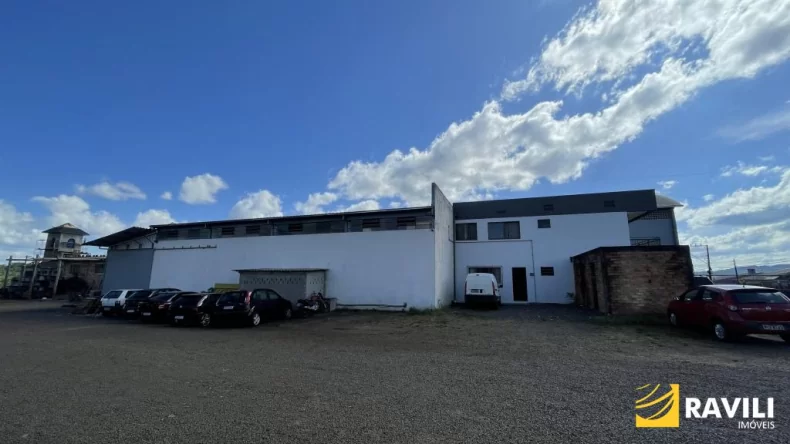 Barração com 500m² e Escritório/Estacionamento 300m² para Locação no Bairro Rupp!