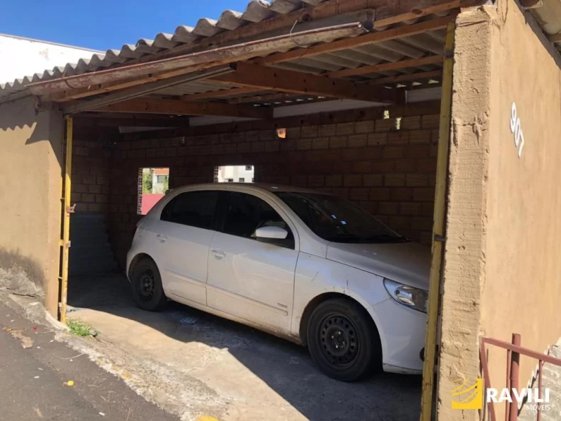 Casa a Venda no Bairro Santo Antônio, com Dois Pavimentos Sendo que a Parte Inferior Comporta uma Locação.