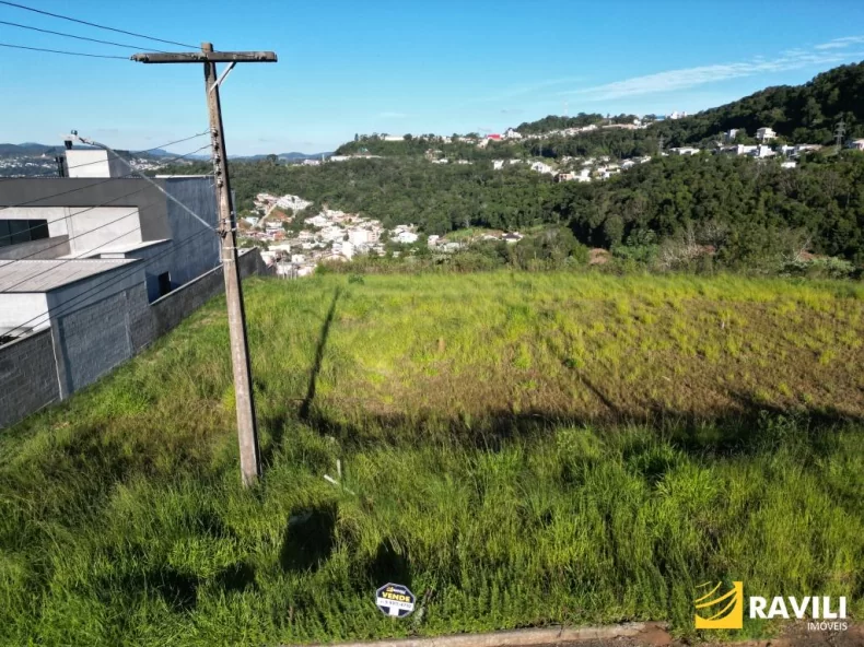 Terreno com 1746 m² no  Jardim Itália. em Joaçaba.