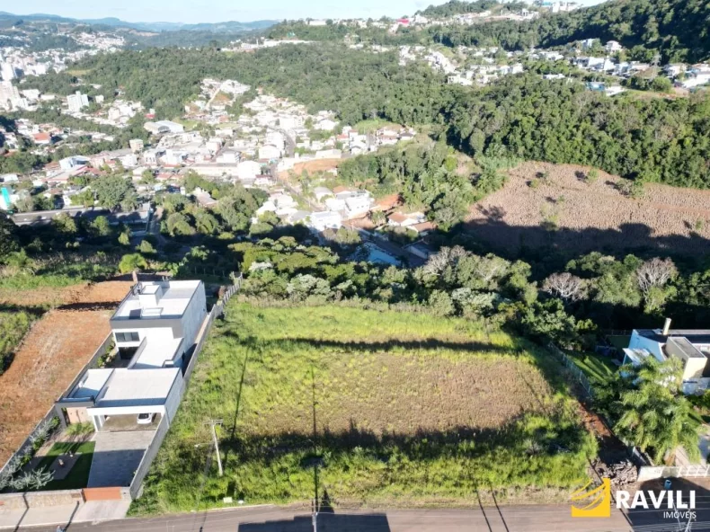 Terreno com 1746 m² no  Jardim Itália. em Joaçaba.