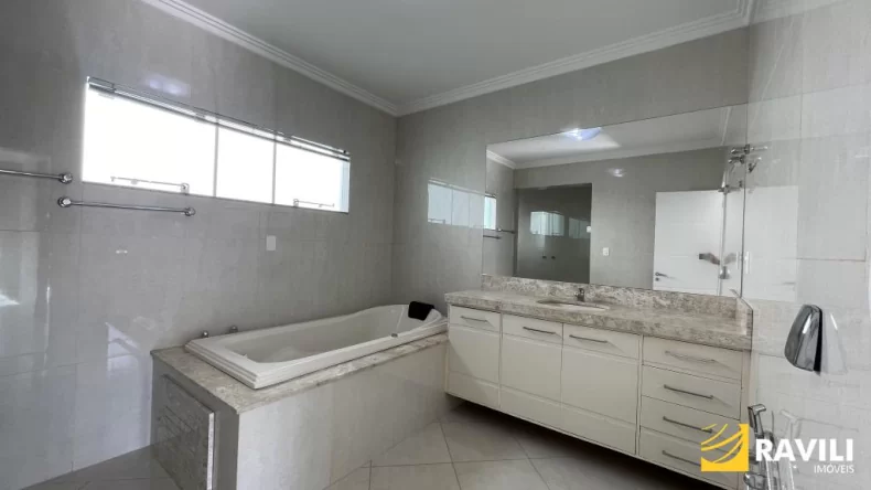 Belíssima Casa para Venda no Bairro Flor da Serra!