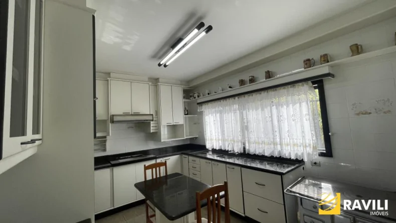 Belíssima Casa para Venda  e Locação  no Bairro Flor da Serra!