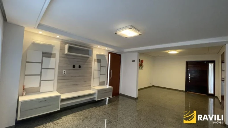 Belíssima Casa para Venda  e Locação  no Bairro Flor da Serra!