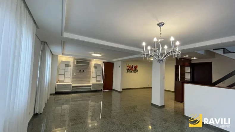 Belíssima Casa para Venda  e Locação  no Bairro Flor da Serra!