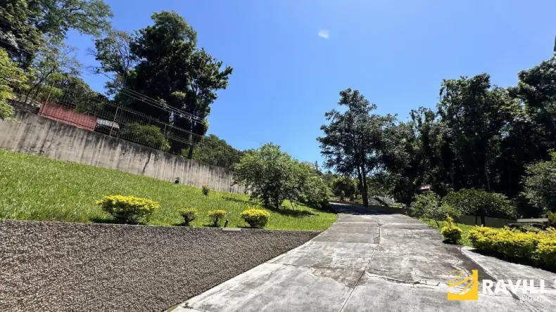 Casa Incrível com 469,00 m² de Área Construida e 3.250,00 m² de Terreno!