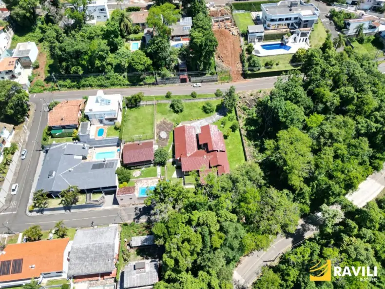 Casa Incrível com 469,00 m² de Área Construida e 3.250,00 m² de Terreno!