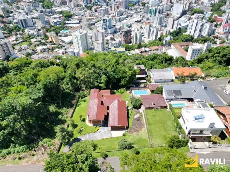 Casa Incrível com 469,00 m² de Área Construida e 3.250,00 m² de Terreno!