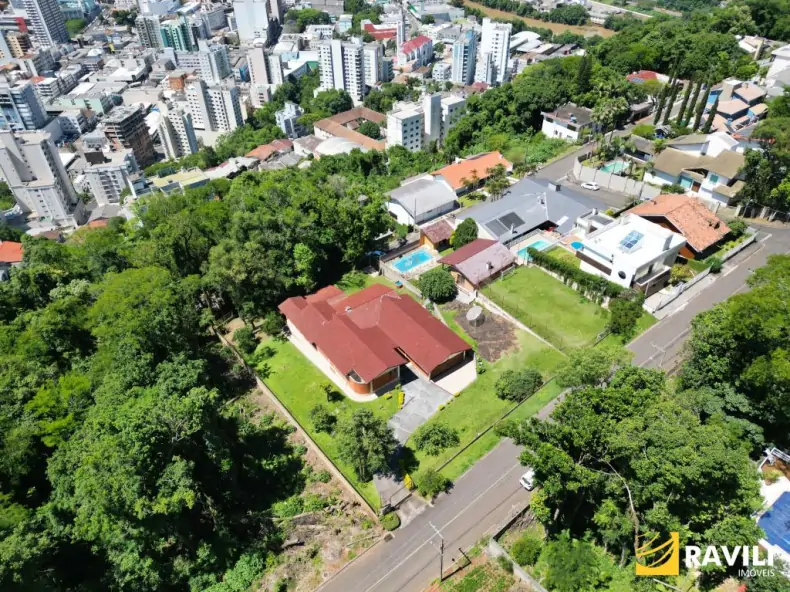Casa Incrível com 469,00 m² de Área Construida e 3.250,00 m² de Terreno!