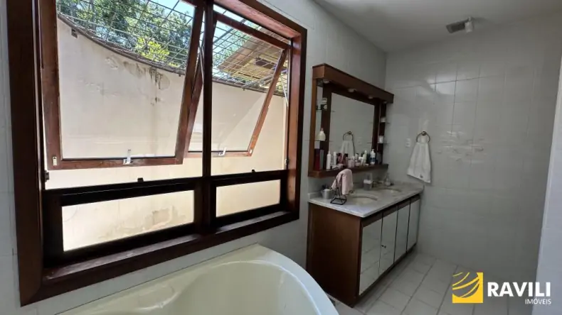 Casa Incrível com 469,00 m² de Área Construida e 3.250,00 m² de Terreno!