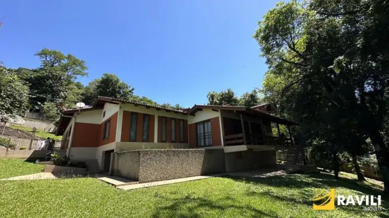 Casa Incrível com 469,00 m² de Área Construida e 3.250,00 m² de Terreno!