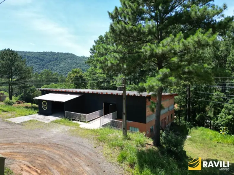 Salão de Eventos Disponível para Locação em Luzerna.