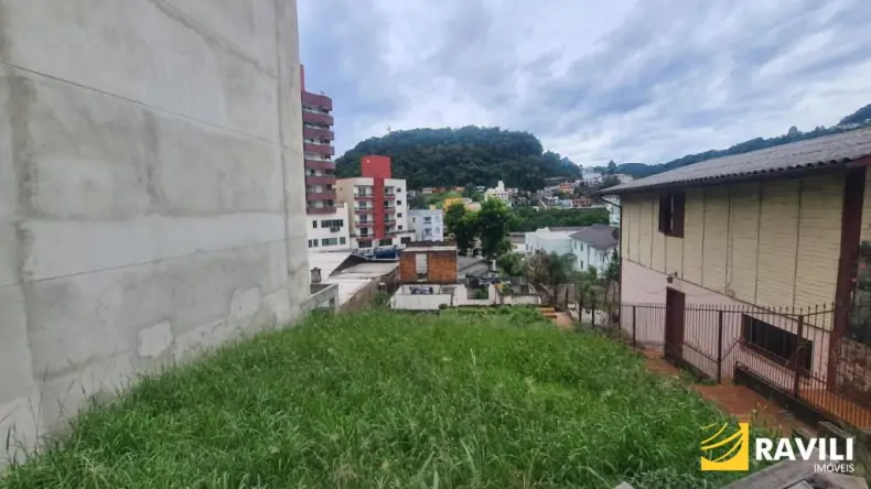 Terreno para Locação no Centro de Herval d'Oeste! 