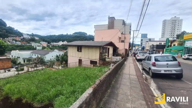 Terreno para Locação no Centro de Herval d'Oeste! 