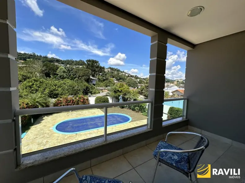 Belíssima Casa em Luzerna à Venda.