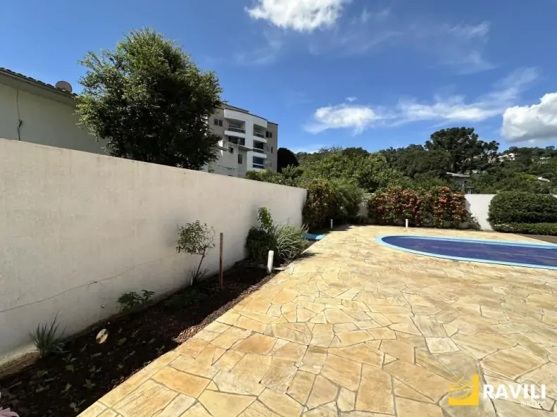 Belíssima Casa em Luzerna à Venda.