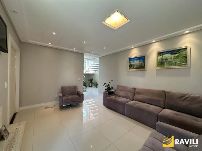 Belíssima Casa em Luzerna à Venda.