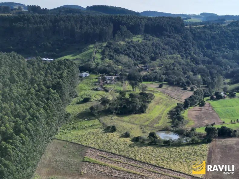 Chácara à Venda em Lacerdópolis-SC.