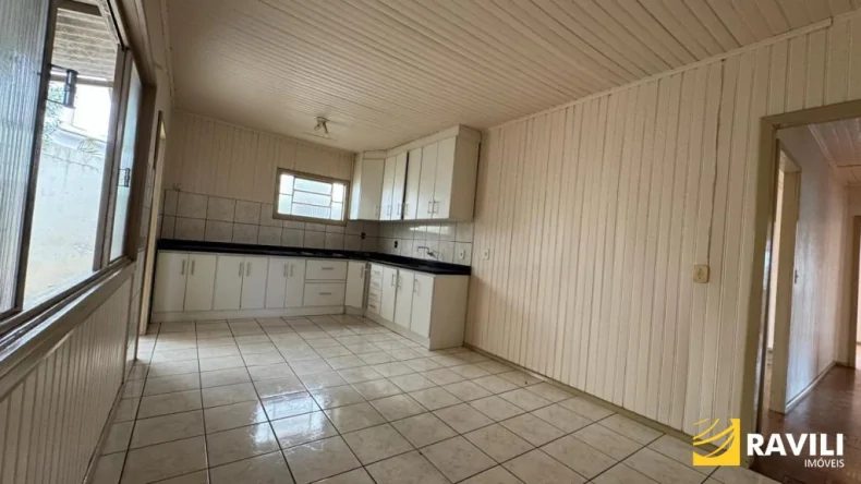 Casa Disponível para Locação e Venda no Centro de Herval d'Oeste!