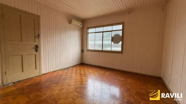 Casa Disponível para Locação e Venda no Centro de Herval d'Oeste!