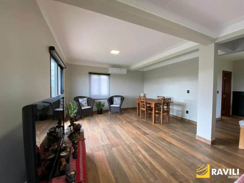 A Casa Greco-Romana: Um Sonho para Quem Busca Tranquilidade e Contato com a Natureza!