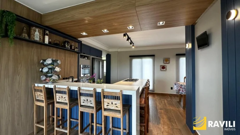 A Casa Greco-Romana: Um Sonho para Quem Busca Tranquilidade e Contato com a Natureza!