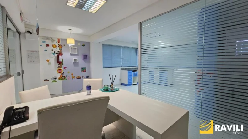 Ampla Sala para Locação em Herval! 