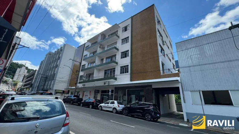 Amplo Apartamento para  Venda e Locação no Centro de Joaçaba!