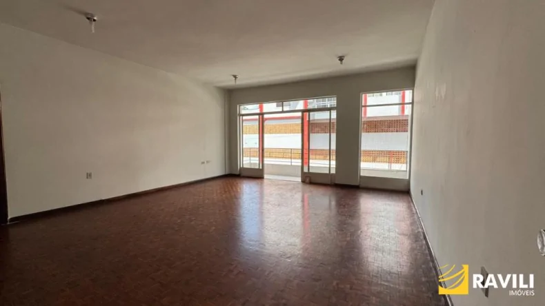 Amplo Apartamento para  Venda e Locação no Centro de Joaçaba!