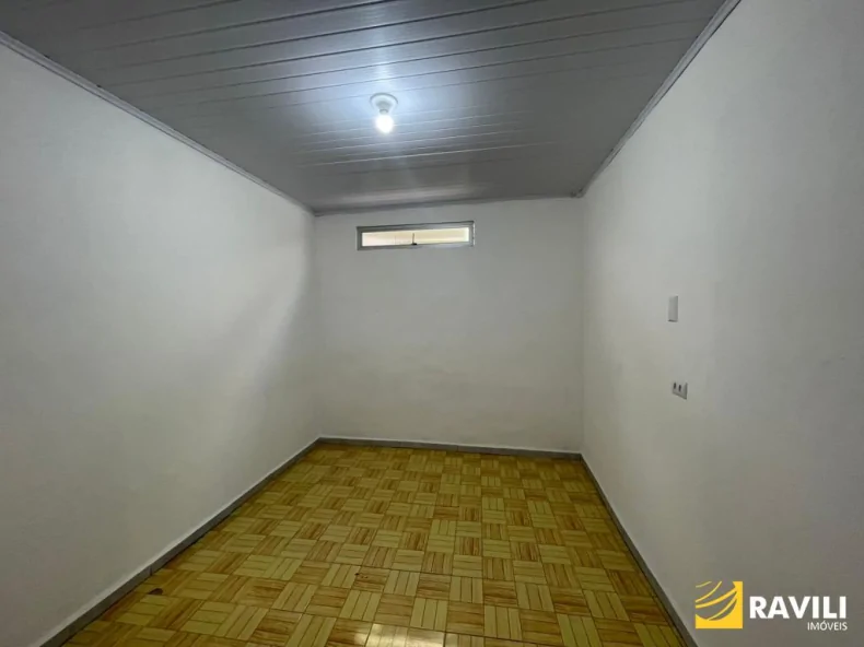 Porão para Locação no Bairro Vila Rica!