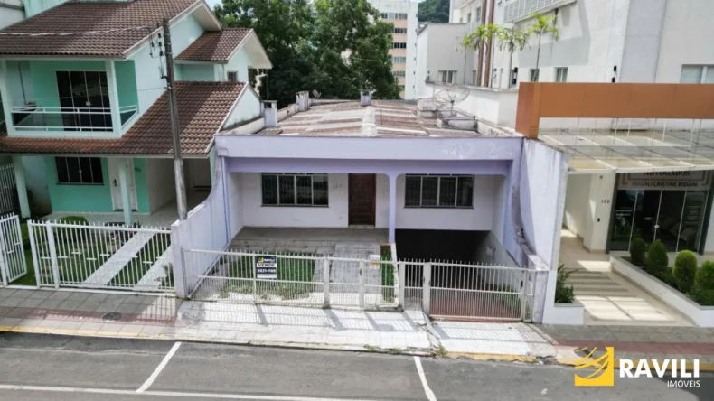 Casa para Venda no Centro de Joaçaba!