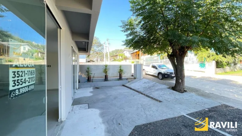 Sala Comercial Nova com 148m² para Locação em Joaçaba!