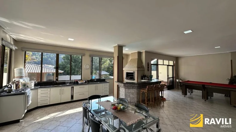 Casa Alto Padrão à Venda em Herval d'Oeste! 