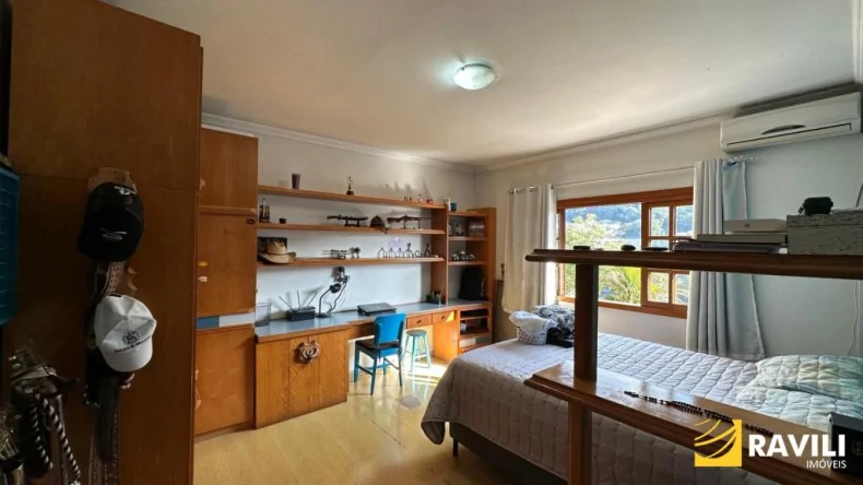 Casa Alto Padrão à Venda em Herval d'Oeste! 