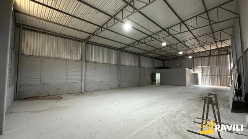 Barração para Locação com 250 m² na Br-282!