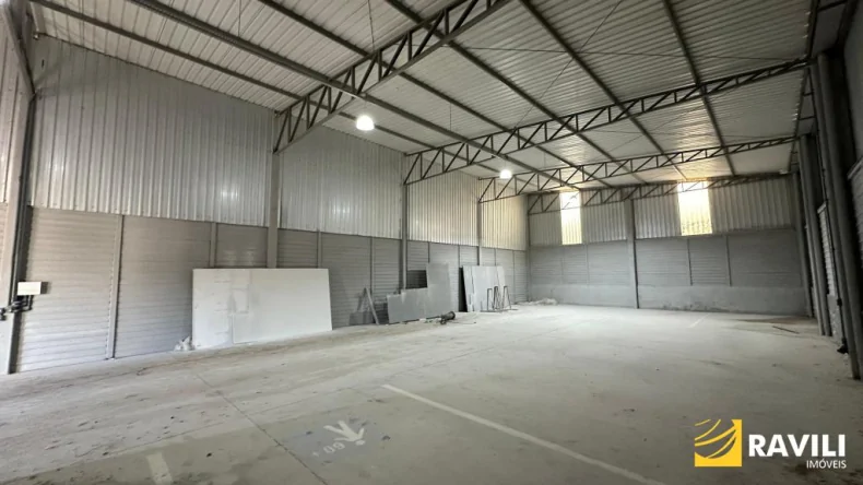 Barração para Locação com 250 m² na Br-282!