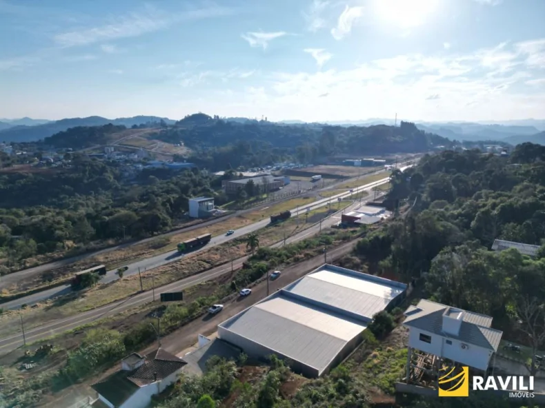 Barracão - Barração para Locação com 250 m² na Br-282!