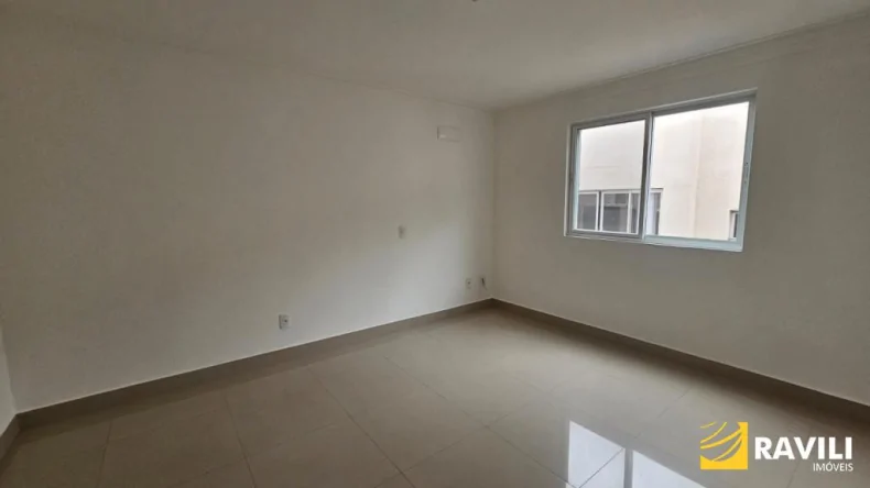 Amplo Apartamento para Locação