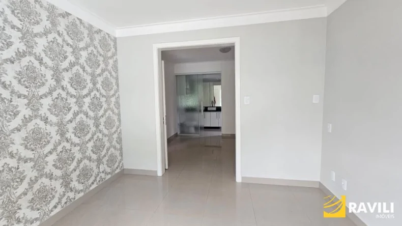 Amplo Apartamento para Locação