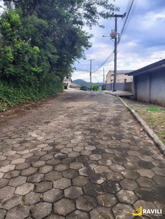 Terreno à Venda no Bairro Santa Tereza.