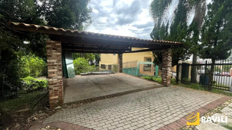 Casa com Piscina para Locação próximo ao Centro!